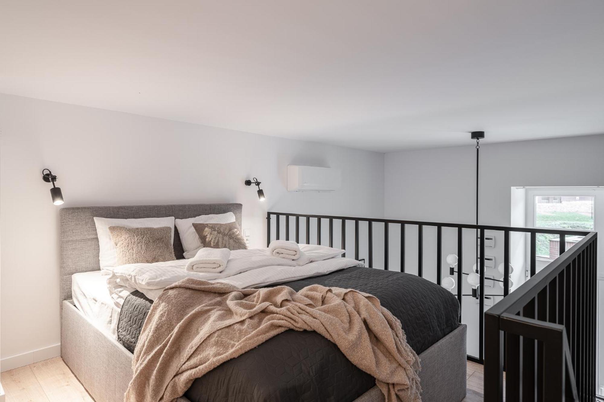 Rentplanet - Bulwar Staromiejski Vratislav Exteriér fotografie
