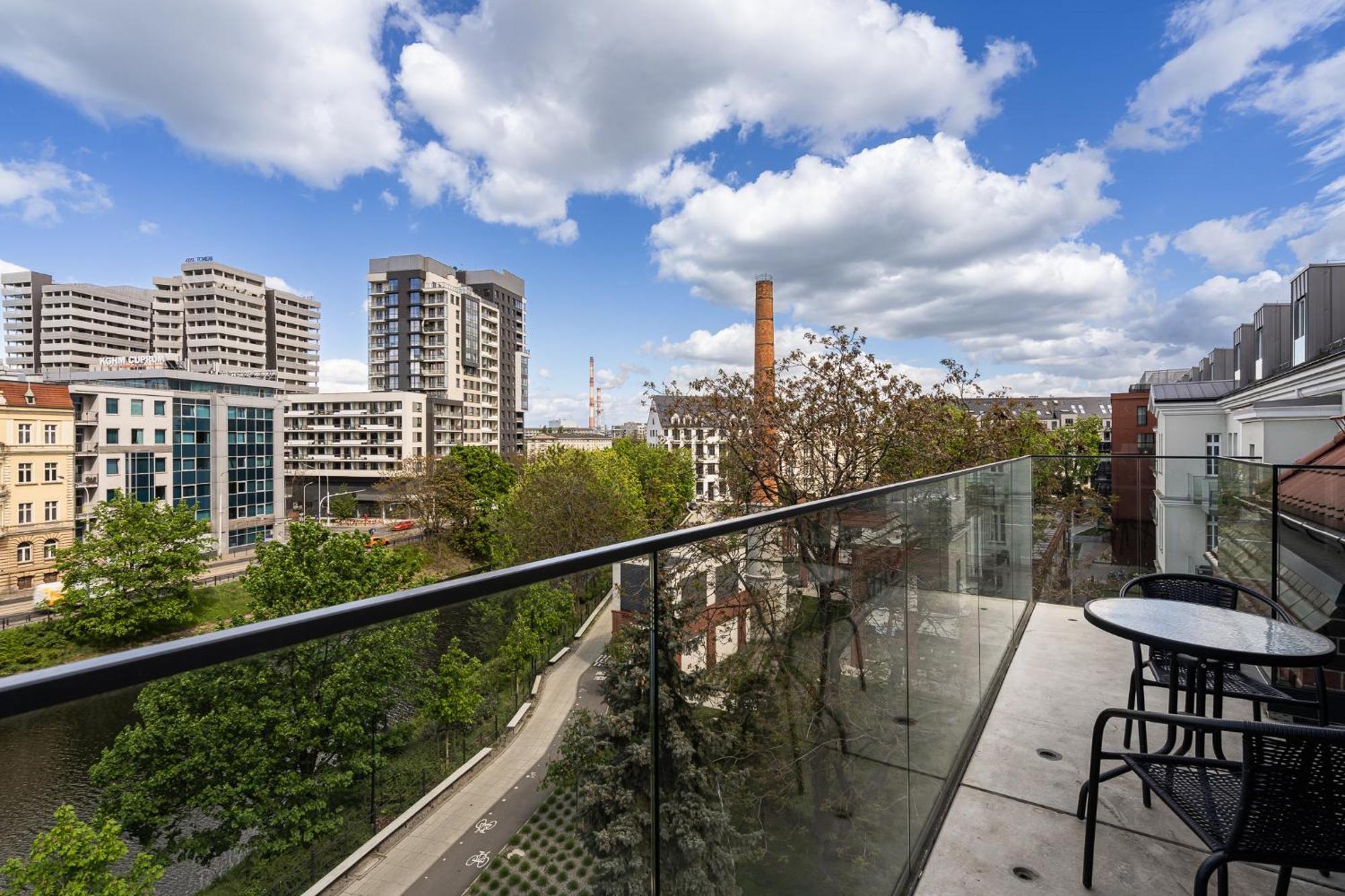 Rentplanet - Bulwar Staromiejski Vratislav Exteriér fotografie