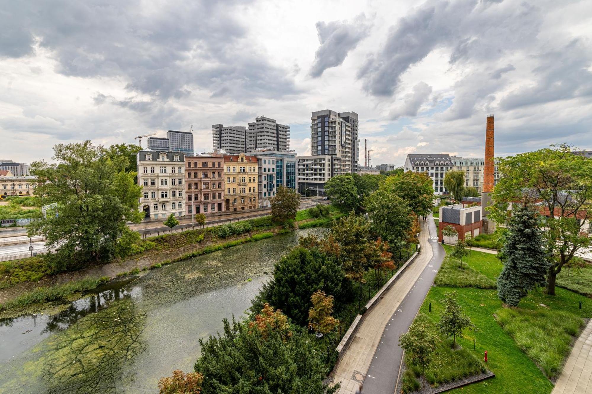 Rentplanet - Bulwar Staromiejski Vratislav Exteriér fotografie